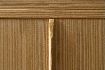 中古　美品　伝統工芸品　名古屋総桐箪笥(並厚・四方丸)　衣装盆に至るまで凝ったつくりの高級品着物箪笥　(R-055924)