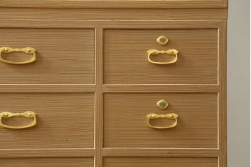中古　美品　伝統工芸品　名古屋総桐箪笥(並厚・四方丸)　衣装盆に至るまで凝ったつくりの高級品着物箪笥　(R-055924)
