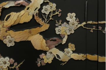 中古　美品　最高級品　組立て式　希少!豪華絢爛な装飾が存在感を放つ螺鈿細工のワードローブ(衣装タンス、収納棚、洋服タンス)(定価約500万円)(R-055928)