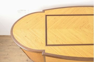中古　アメリカ高級家具　モダンなデザインが目を引くカウンターテーブル(サイドボード、収納棚、作業台、店舗什器)(R-055932)