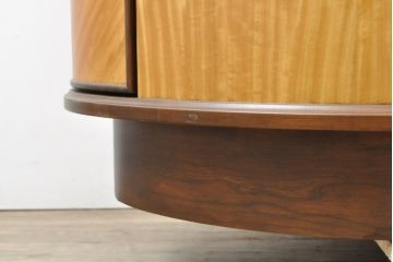 中古　アメリカ高級家具　モダンなデザインが目を引くカウンターテーブル(サイドボード、収納棚、作業台、店舗什器)(R-055932)