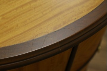 中古　アメリカ高級家具　モダンなデザインが目を引くカウンターテーブル　(R-055932)