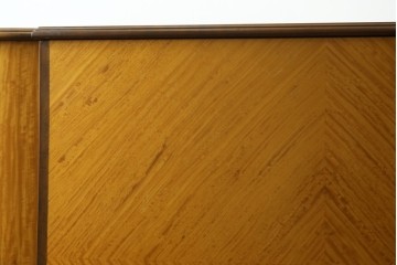 中古　アメリカ高級家具　モダンなデザインが目を引くカウンターテーブル　(R-055932)