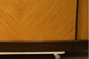 中古　アメリカ高級家具　モダンなデザインが目を引くカウンターテーブル　(R-055932)