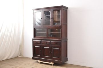 中古　美品　国産民芸家具　ガラス引き戸・開き戸付き!上質な作りの食器棚(キャビネット、カップボード、収納棚、戸棚)(R-055937)