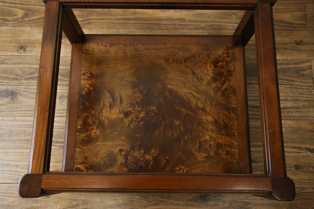 中古　美品　高級ヨーロッパ輸入家具　マホガニー材　サイドテーブル　定価約18万円　(R-055939)