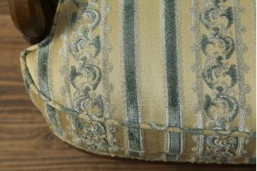 中古　美品　DREXEL HERITAGE(ドレクセルヘリテイジ)　上品な佇まいが魅力的な1人掛けソファ+オットマンセット(一人掛け、アームチェア)(R-055944)