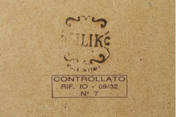 中古　美品　イタリア　SILIK(シリック)　ロココ調の美しい彫刻がほどこされた、エレガントで可愛らしいウォールミラー(壁掛け鏡、姿見)(R-055960)