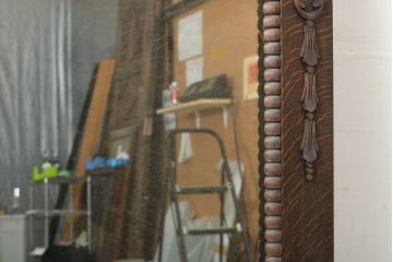和製アンティーク　大正ロマン　レリーフがお洒落なアクセントになるナラ材製ウォールミラー(壁掛け鏡)(R-055962)