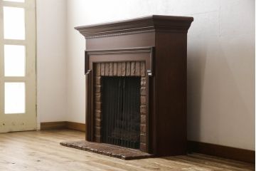 中古　美品　Rustic Craft(ラスティック・クラフト)　まるで本物のようなリアルさが目を引くイミテーション暖炉(定価約31万円)(マントルピース)(R-055964)