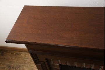中古　美品　Rustic Craft(ラスティック・クラフト)　まるで本物のようなリアルさが目を引くイミテーション暖炉(定価約31万円)(マントルピース)(R-055964)