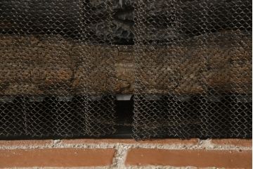 中古　美品　Rustic Craft(ラスティック・クラフト)　まるで本物のようなリアルさが目を引くイミテーション暖炉(定価約31万円)(マントルピース)(R-055964)