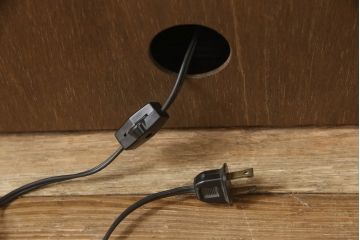 中古　美品　Rustic Craft(ラスティック・クラフト)　まるで本物のようなリアルさが目を引くイミテーション暖炉(定価約31万円)(マントルピース)(R-055964)