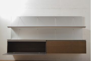 中古　美品　B&B イタリア　Studio Kairos(スタジオ・カイロス)デザイン　特注品のウォールユニットシェルフ(壁掛けラック、収納棚、陳列棚)(R-055967)