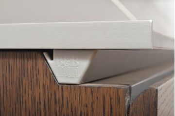 中古　美品　B&B イタリア　Studio Kairos(スタジオ・カイロス)デザイン　特注品のウォールユニットシェルフ(壁掛けラック、収納棚、陳列棚)(R-055967)