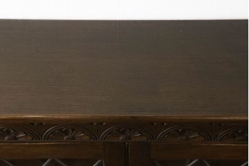 イギリスビンテージ　オーク材　特大!ステンドグラスと細やかな意匠が美しいキャビネット(収納棚、戸棚、サイドボード、ヴィンテージ)(R-055968)