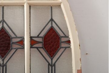 イギリスアンティーク建具　かわいいダイヤのステンドグラス入り!おしゃれなアーチ型のドア3枚セット(扉)(R-055975)
