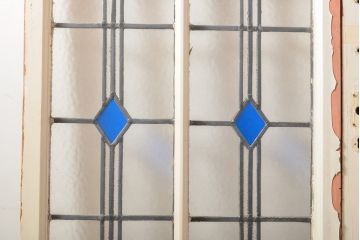 イギリスアンティーク建具　かわいいダイヤのステンドグラス入り!おしゃれなアーチ型のドア3枚セット(扉)(R-055975)