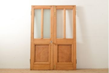 アンティーク建具　ストリップド仕上げ　総欅(ケヤキ)無垢材製!上質なガラス窓付き両開きドア1対(扉、玄関ドア)(R-055977)
