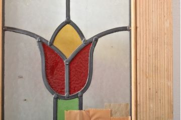 アンティーク建具　イギリス製　ナチュラルなパイン材製!かわいいステンドグラスドア(扉、玄関ドア)(R-055978)