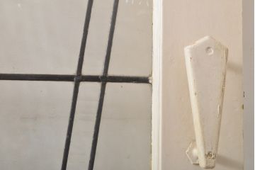 イギリスアンティーク　シャビーな風合いがお洒落なステンドグラスドア1枚(扉、ガラス戸、建具)(R-055980)