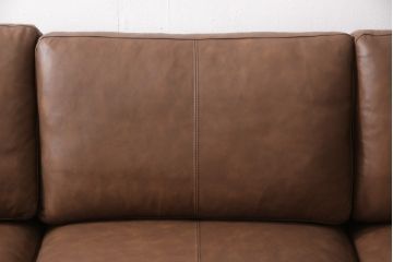 新品未使用　IDC大塚家具取り扱い　インターリバックス　GLOBAL(グローバル)　本革の落ち着いた風合いが高級感を醸しだすラウンジソファセット(カウチソファ、2人掛けソファ、3人掛けソファ、6人掛けソファ、レザー)(定価約130万円)(R-056014)