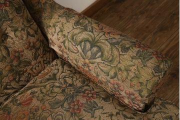 中古　美品　DREXEL HERITAGE(ドレクセルヘリテイジ)　落ち着いた色合いとボタニカル柄がクラシカルな雰囲気を高める3人掛けソファ(定価約100万円)(三人掛けソファ、3P)(R-056018)