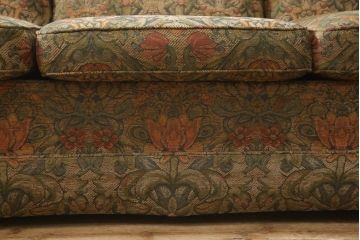 中古　美品　DREXEL HERITAGE(ドレクセルヘリテイジ)　落ち着いた色合いとボタニカル柄がクラシカルな雰囲気を高める3人掛けソファ(定価約100万円)(三人掛けソファ、3P)(R-056018)