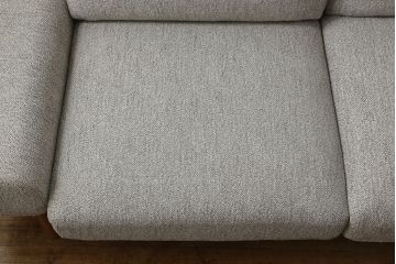 中古　展示美品　2019年8月購入　エスティック　フォルマックス(formax)　パンナ(PANNA)　フェザー　ナチュラルな空間づくりにおすすめの2P片肘ソファ(右)+片肘ロングシートソファ(左)セット(二人掛けソファ、カウチソファ、ロングソファ)(定価約86万8千円)(R-056023)