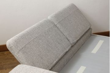 中古　展示美品　2019年8月購入　エスティック　フォルマックス(formax)　パンナ(PANNA)　フェザー　ナチュラルな空間づくりにおすすめの2P片肘ソファ(右)+片肘ロングシートソファ(左)セット(二人掛けソファ、カウチソファ、ロングソファ)(定価約86万8千円)(R-056023)