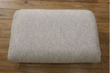 中古　展示美品　2019年8月購入　エスティック　フォルマックス(formax)　パンナ(PANNA)　フェザー　ナチュラルな空間づくりにおすすめの2P片肘ソファ(右)+片肘ロングシートソファ(左)セット(二人掛けソファ、カウチソファ、ロングソファ)(定価約86万8千円)(R-056023)