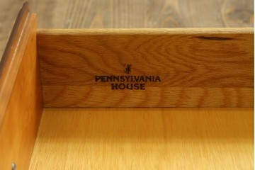 中古　美品　ペンシルバニアハウス(PENNSYLVANIA HOUSE)　品のある佇まいが美しいクラシックチェスト　(R-056024)