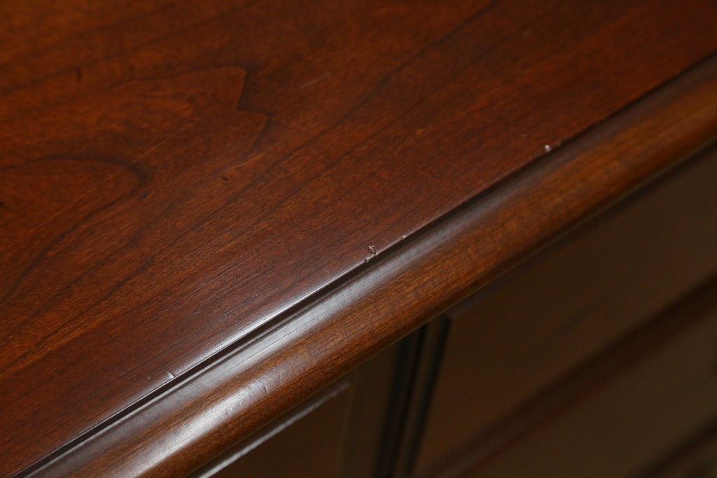 中古　美品　ペンシルバニアハウス(PENNSYLVANIA HOUSE)　品のある佇まいが美しいクラシックチェスト　(R-056024)