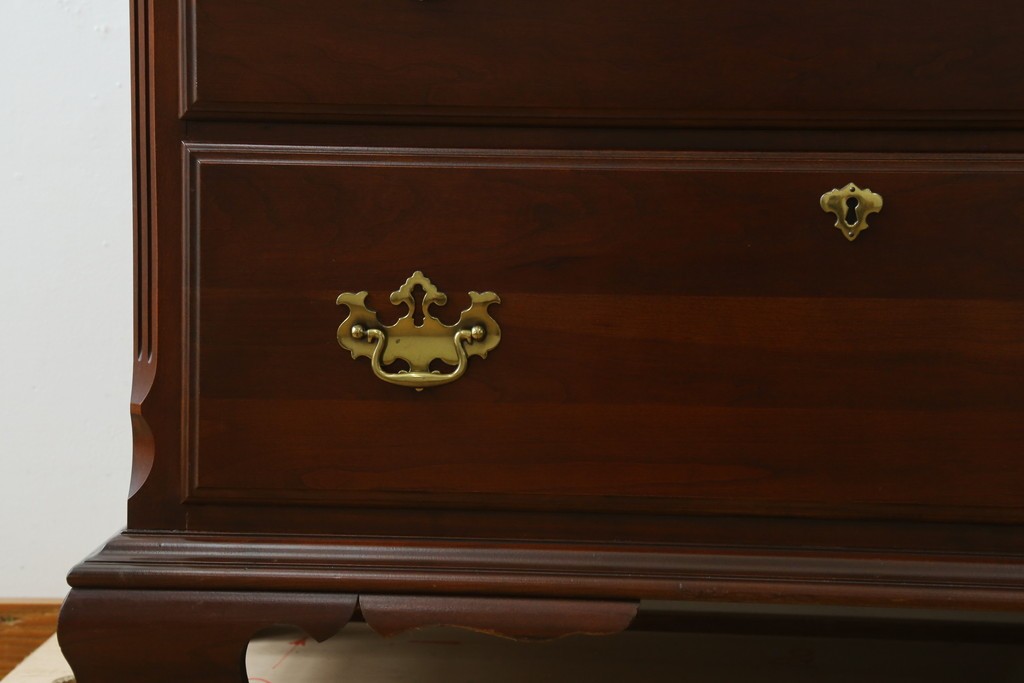 中古　美品　ペンシルバニアハウス(PENNSYLVANIA HOUSE)　品のある佇まいが美しいクラシックチェスト　(R-056024)