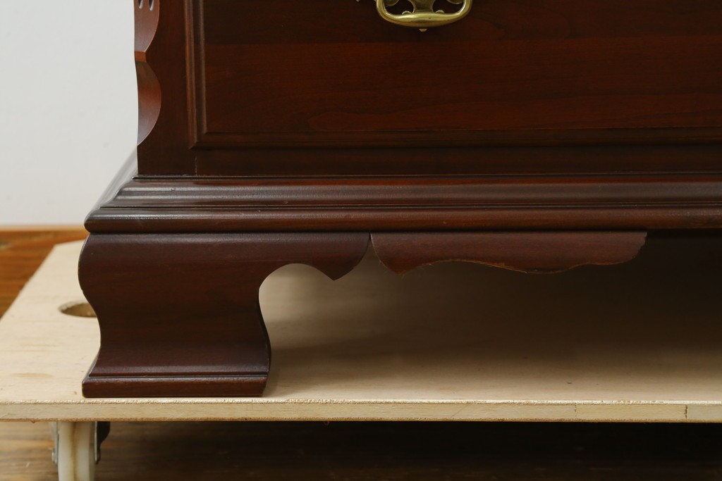 中古　美品　ペンシルバニアハウス(PENNSYLVANIA HOUSE)　品のある佇まいが美しいクラシックチェスト　(R-056024)