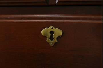 中古　美品　ペンシルバニアハウス(PENNSYLVANIA HOUSE)　品のある佇まいが美しいクラシックチェスト　(R-056024)