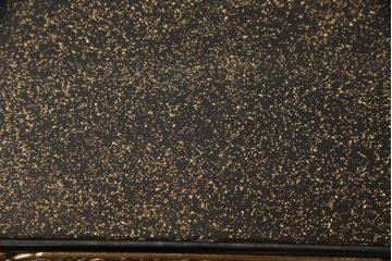 激レア!　和製アンティーク　三つ葉葵紋入り　細やかな彫刻が美しい梨地の飾り棚(茶棚、戸棚、収納棚、サイドボード)(R-056025)