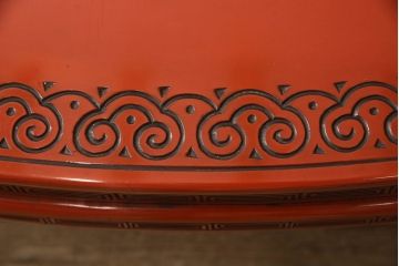 和製ビンテージ　中華風インテリアとも相性抜群!　楕円型の朱塗り座卓(ローテーブル、ヴィンテージ)(R-056027)