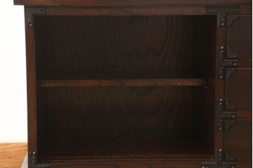 中古　美品　岩谷堂箪笥　迫力ある金具が存在感を放つテレビ台(収納棚、箪笥、和タンス、整理たんす、ローボード)(R-056029)
