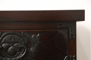 中古　美品　岩谷堂箪笥　迫力ある金具が存在感を放つテレビ台(収納棚、箪笥、和タンス、整理たんす、ローボード)(R-056029)