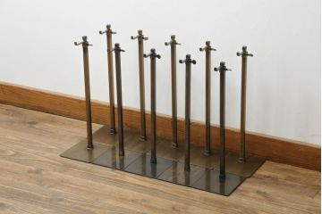 中古　アンティーク調　古美色(こびしょく)　シャビーな風合いがレトロな雰囲気を高めるディスプレイスタンド10台セット(アクセサリースタンド、ハンガースタンド、店舗什器)(R-056031)
