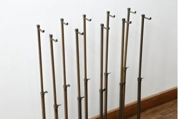 中古　アンティーク調　古美色(こびしょく)　シャビーな風合いがレトロな雰囲気を高めるディスプレイスタンド10台セット(アクセサリースタンド、ハンガースタンド、店舗什器)(R-056031)