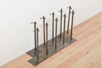 中古　アンティーク調　古美色(こびしょく)　シャビーな風合いがレトロな雰囲気を高めるディスプレイスタンド10台セット(アクセサリースタンド、ハンガースタンド、店舗什器)(R-056038)