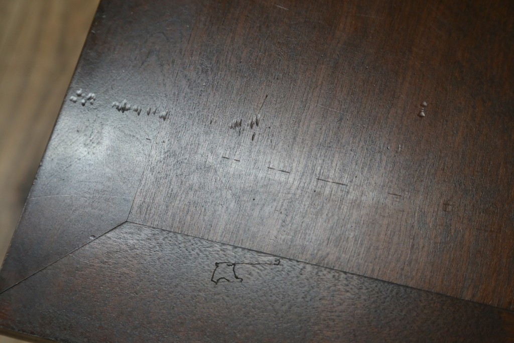 中古　北海道民芸家具　コンパクトで使い勝手の良いライティングビューロー　(R-056043)