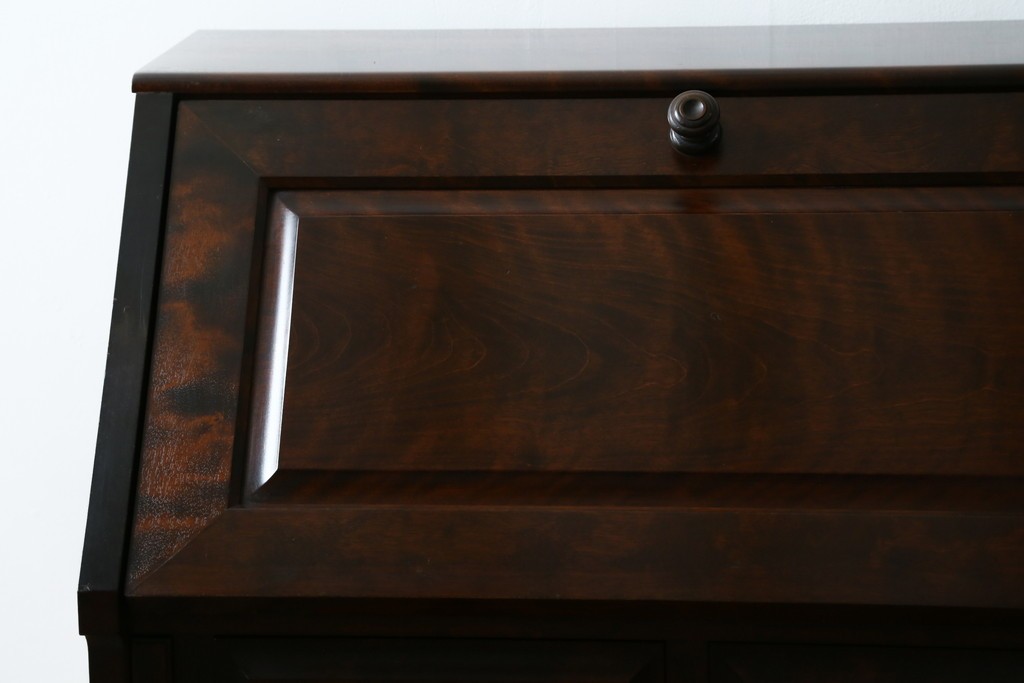 中古　北海道民芸家具　コンパクトで使い勝手の良いライティングビューロー　(R-056043)