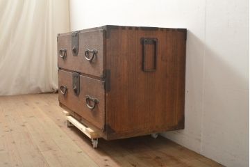 和製アンティーク　総桐材　素朴で味わい深い佇まいが魅力の二本松箪笥ローボード(テレビ台、収納箪笥、衣装箪笥、和タンス、桐たんす、時代箪笥、引き出し)(R-056062)