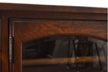 中古　美品　蝦夷(えぞ)民芸家具　ナラ材　品のある佇まいが魅力的なテレビ台(戸棚、ローボード、テレビボード)(R-056065)