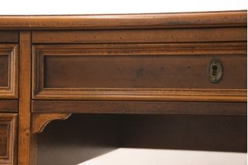 中古　美品　フリソンレンゾ(FRISON RENZO)　イタリア高級家具　クラシカルな気品漂うレザートップ両袖デスク(在宅ワーク、在宅用、ワークデスク、机)(R-056066)