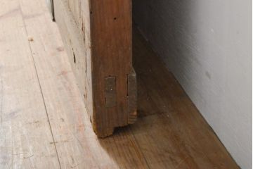 アンティーク建具　明治期　希少　窓付き!珍しい作りの銅板付き格子蔵戸(引き戸、玄関戸)(R-056075)