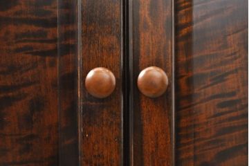 中古　松本民芸家具　和・洋どちらの空間にも合わせやすいシックなサイドボード(収納棚、戸棚、カウンターテーブル、サイドキャビネット)(R-056079)